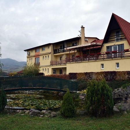 Penzion Koruna Nitrianske Rudno Exterior foto