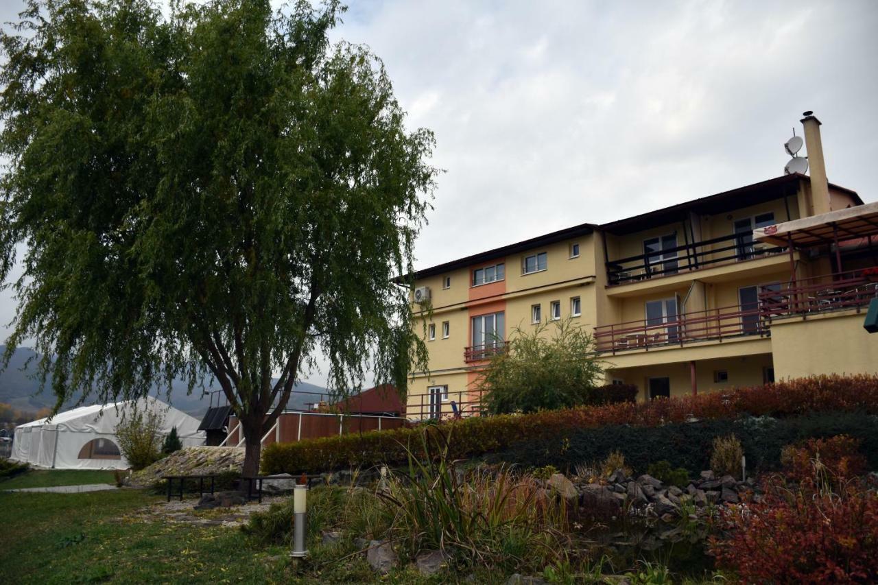 Penzion Koruna Nitrianske Rudno Exterior foto